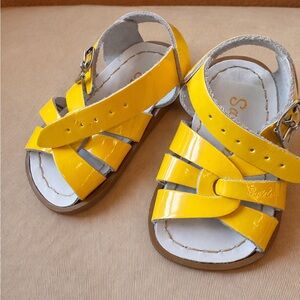 🌞 Salt-Water Sandals Original — Toddler Size 3 — Yellow